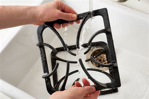 how to clean enamel coated stove grates